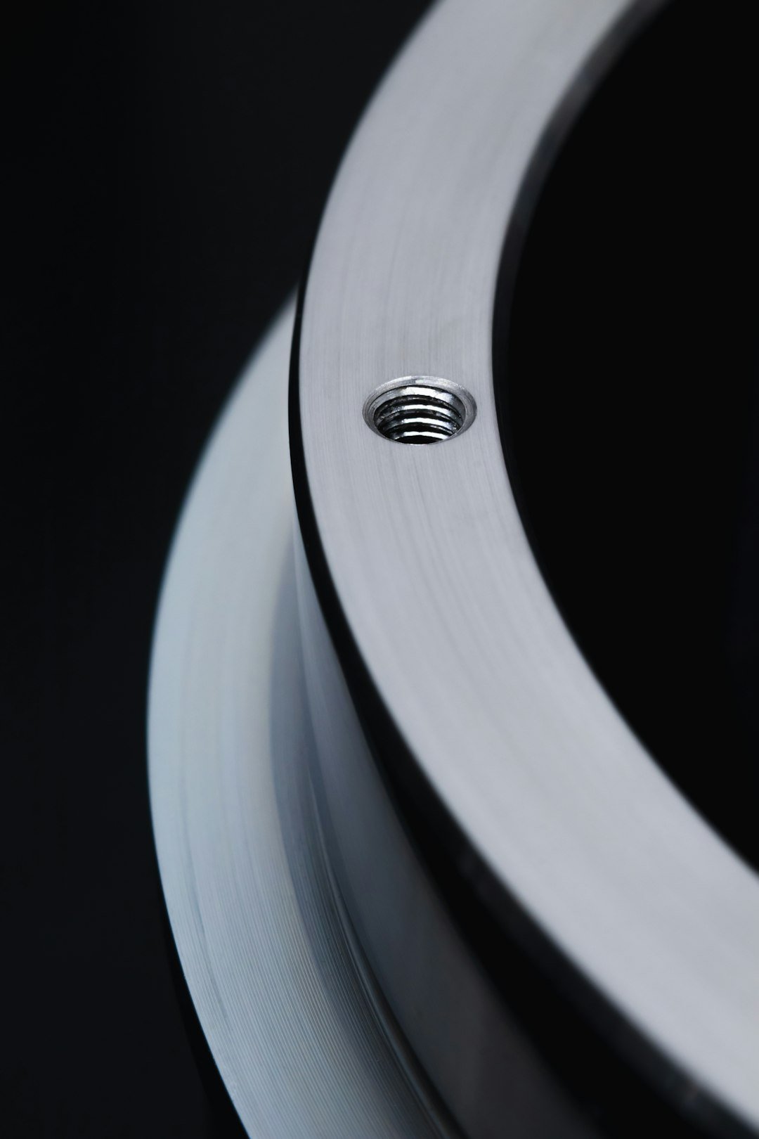 gallery-5 metal curved edge with threaded hole